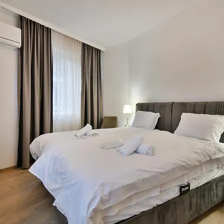 Center 2br Next To Sea Apartman *